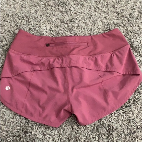 Lululemon Speed Up Shorts 2.5 inch - Picture 3 of 4